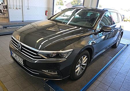 VW Passat Variant Volkswagen PASSAT 2.0TDI*DSG*NAV*MATR*MEM*MAS*KAM*ACC*AHK*