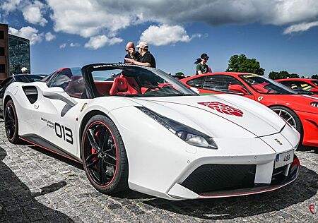 Ferrari 488 GTB 488 Spider Carbon Leather/Alcantara-