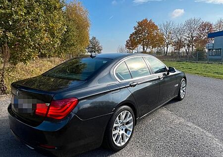 BMW 730D F01 HeadUp/Softclose/Xenon/Tausch mgl.