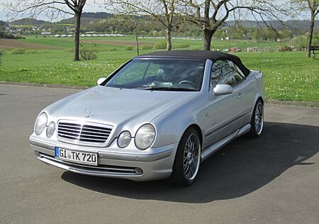 Mercedes-Benz CLK 230 Kompressor AMG Paket + Profi Soundsystem