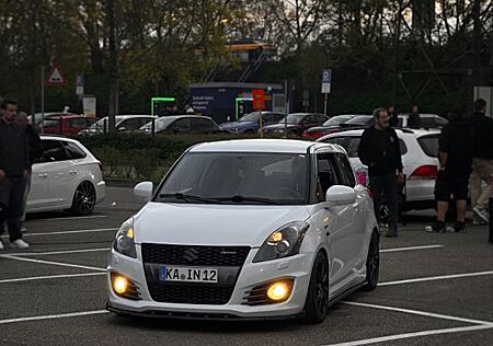 Suzuki Swift 1.6 Sport / 8-Fach/ FSW/ HiFi & Extras