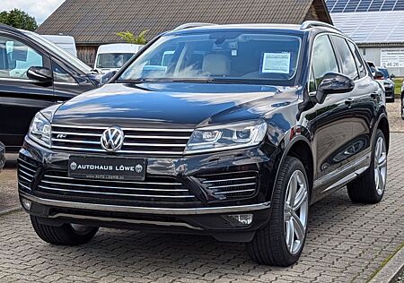 VW Touareg Volkswagen 3.0 TDI R-LINE TERRAIN TECH LEDER KAMERA