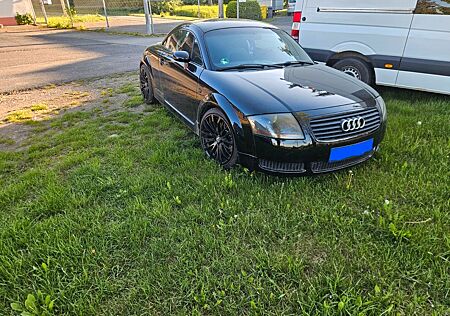 Audi TT Coupe 1.8T -