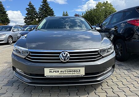 VW Passat Variant Volkswagen HIGHLINE BMT,LEDER,NAVI,XENON,AHK