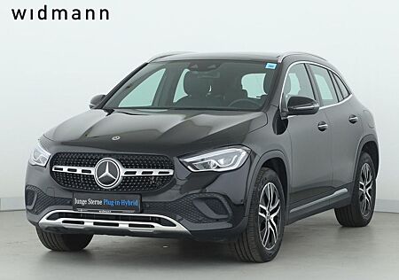 Mercedes-Benz GLA 250 e Panorama*HUD*Distronic*PTS*Navigation*