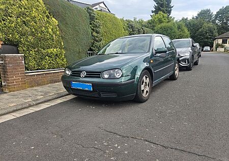 VW Golf Volkswagen 4 1.6|Automatik|149.000km|Schiebedach|LED