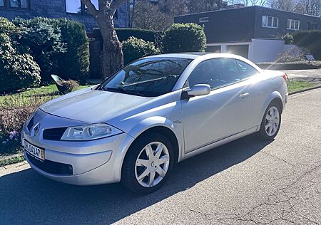 Renault Megane Coupé-Cabriolet Privilege 2.0 16V Exp...