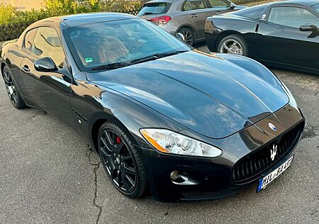 Maserati GranTurismo 4.2 V8 Automatik -