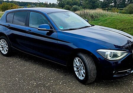 BMW 118 gebraucht kaufen BMW 118d Sport Line Sport Line