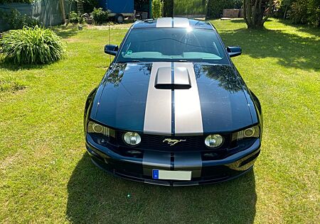 Ford Mustang GT Premium V8