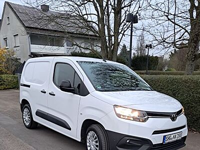Toyota Proace City 1,5-l-D-4D 75kW L1 Shuttle Shuttle