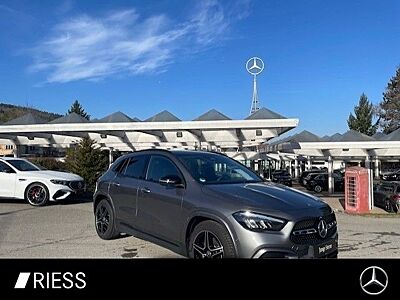 Mercedes-Benz GLA 200 AMG Sport Night Distr Pano AHK 19''