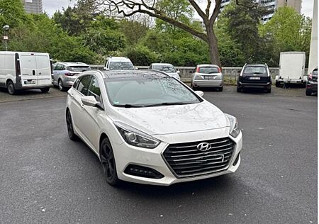 Hyundai i40 1.7 CRDi 104kW blue Style Style