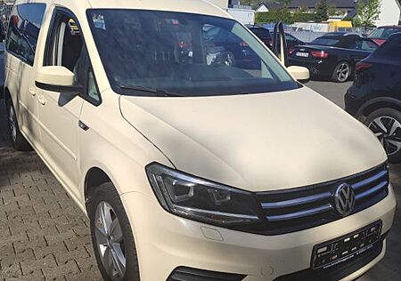 VW Caddy Volkswagen Taxi Rampe Rollstuhltaxi DSG