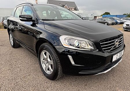 Volvo XC 60 XC60 Momentum 2WD 2.0Automatik*Voll Scheckheft