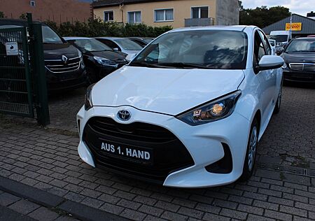 Toyota Yaris Hybrid Basis 1.5/1.Hand/Spur Ass./Kamera