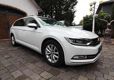 VW Passat Volkswagen Variant 1.6 TDI DSG BMT 1Hd Navi LED AHK