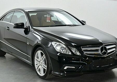 Mercedes-Benz E 220 Coupé CDI, Xenon, Leder, TÜV 07.2027