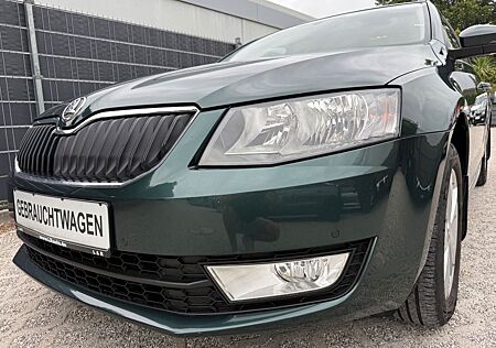 Skoda Octavia 2.0TDI 4x4 Navi StandH.Shz Pdc Ahk DAB