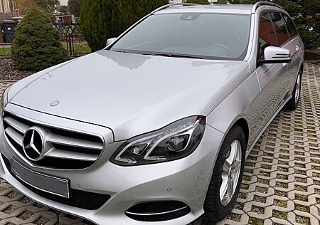 Mercedes-Benz E 220 CDI T AVANTGARDE AVANTGARDE