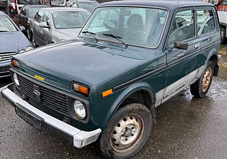 Lada Niva Kult