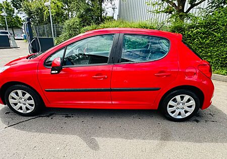 Peugeot 207 Tendance*126TKM*TÜV NEUER