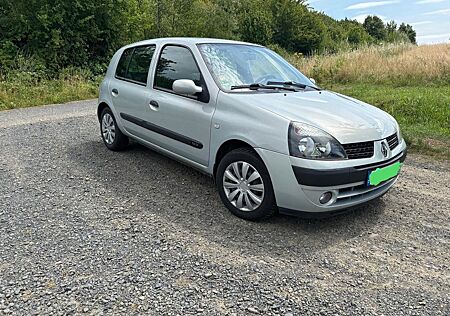 Renault Clio 1.2 16V Authentique