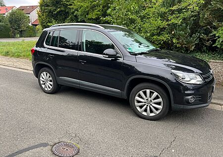 VW Tiguan Volkswagen 2.0 TDI DSG 4MOTION Vollleder