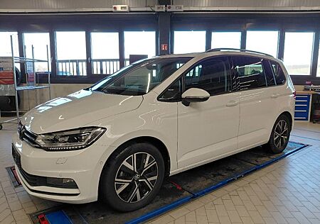 VW Touran Volkswagen TDI 7-Sitzer PANO AHK StdHzg DYNAUDIO Key
