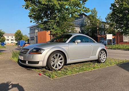 Audi TT Coupe 1.8T 132 kW tiptronic -