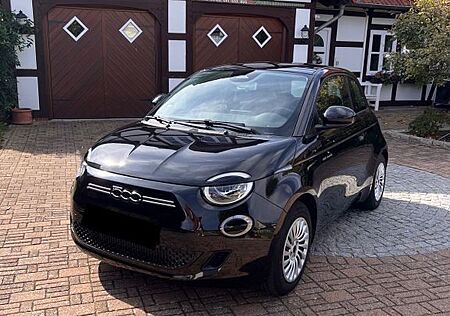 Fiat 500E Limousine 23,8 kWh - inkl. Satz Winterreife