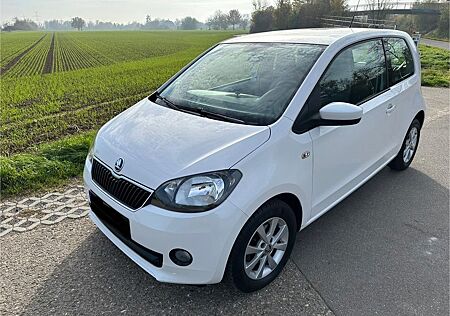 Skoda Citigo /1Hand/TÜV26/InspektionNeu/8xBereift