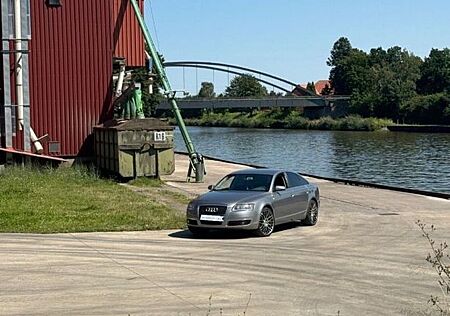 Audi A6 3.2 FSI multitronic -