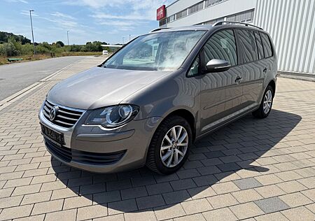 VW Touran Volkswagen 1,9TDI AHK/NAVI/TÜV/XENON/SERVICE