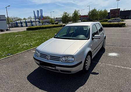 VW Golf Volkswagen IV 1.6 Basis (Bastlerfahrzeug/Export)