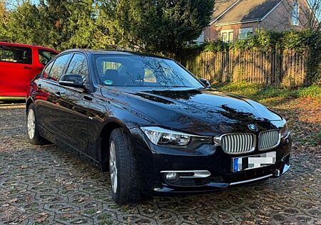 BMW 320i xDrive -