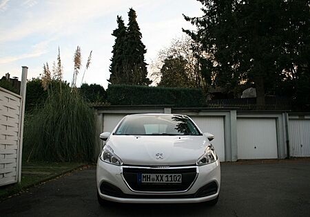 Peugeot 208 1.2 Active PureTech 82 Active