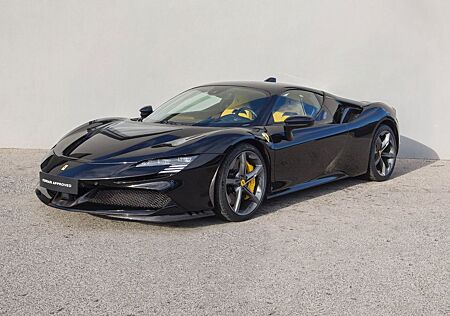Ferrari SF90 gebraucht kaufen Ferrari SF90 Stradale