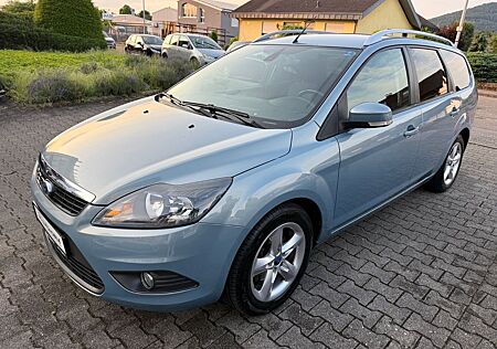 Ford Focus Turnier Style + 1.8 HU/AU NEU AHK