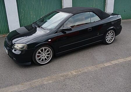 Opel Astra Cabrio 2.2 -