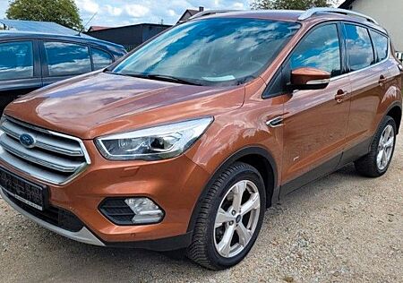Ford Kuga Titanium, viele Extras