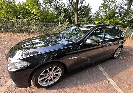 BMW 530d Touring A Luxury Line Luxury Line