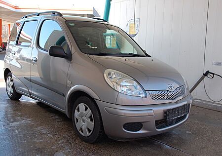 Toyota Yaris 1.3 AUTOMATIK- KLIMA NEU TÜV HÜ