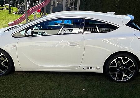 Opel Astra 2.0 Turbo 280PS OPC S/S OPC
