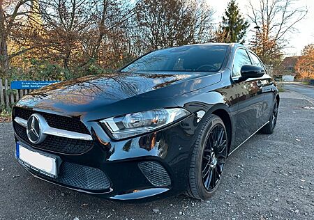Mercedes-Benz A 180 - MBUX, sehr gepflegt, unfallfrei von Priv