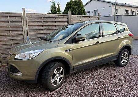 Ford Kuga 2,0 TDCi 4x4 120kW Titanium