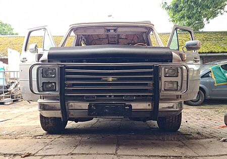 Chevrolet Chevy Van