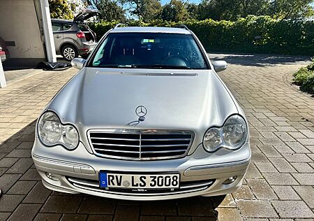 Mercedes-Benz C 180 KOMPRESSOR T AVANTGARDE Avantgarde