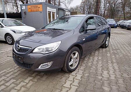 Opel Astra J Sports Tourer Design Edition+1.HD+KLIMA