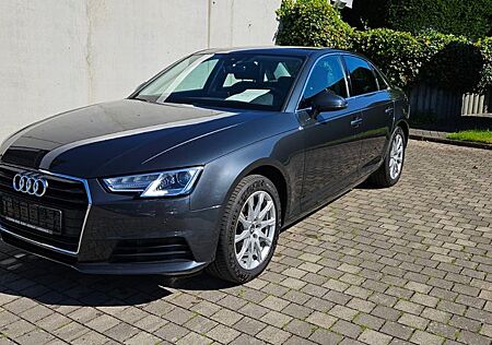 Audi A4 Limousine